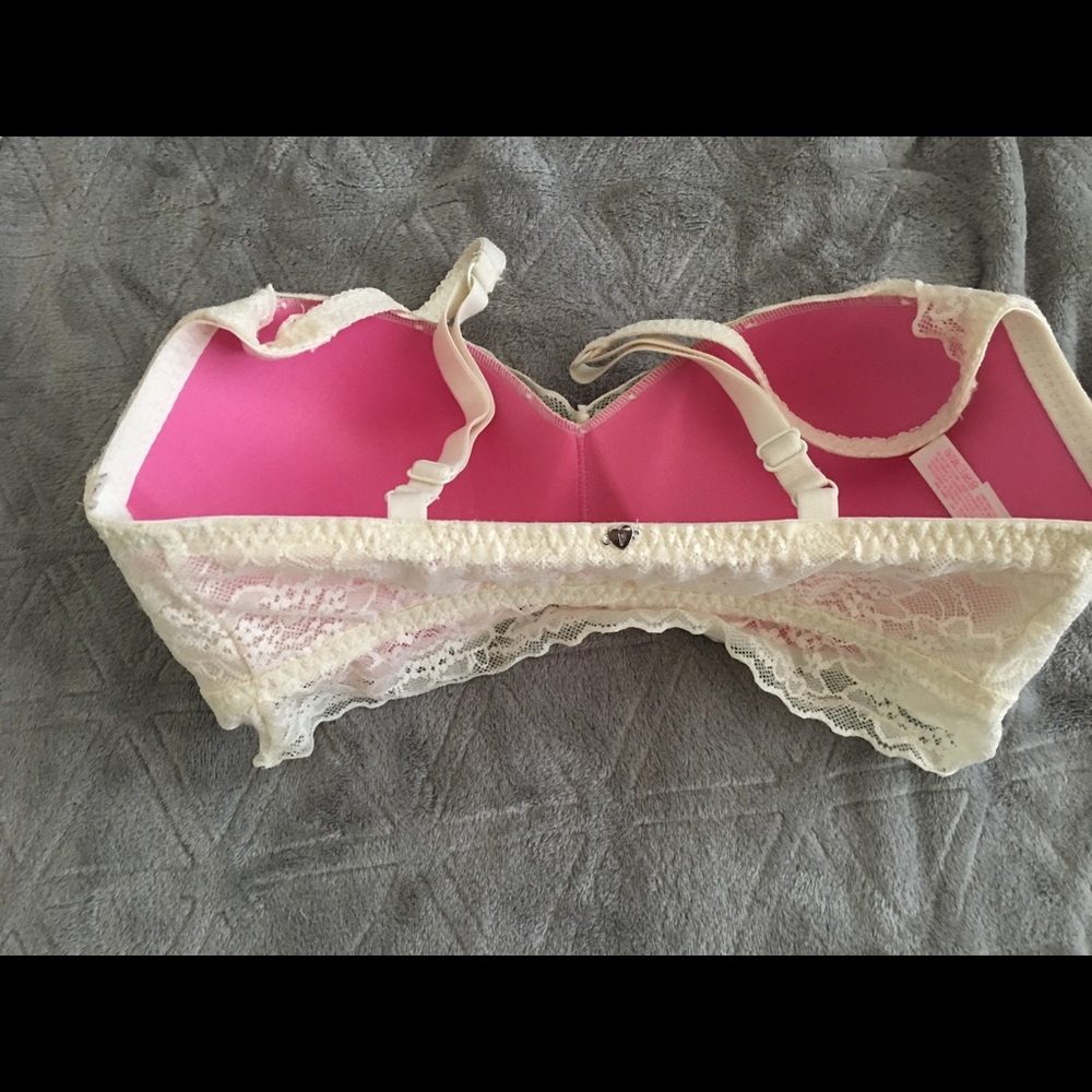 Bra - Picture 2 of 4